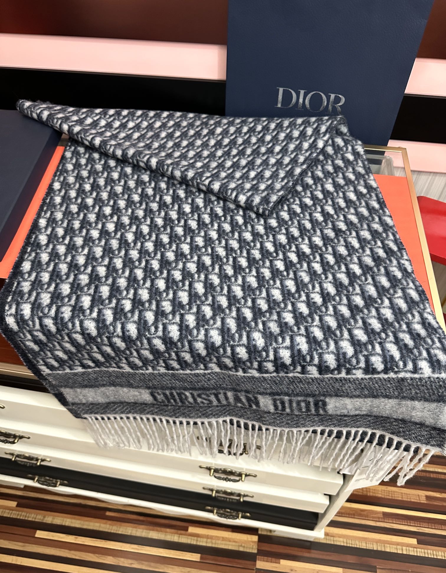 Dior scarf