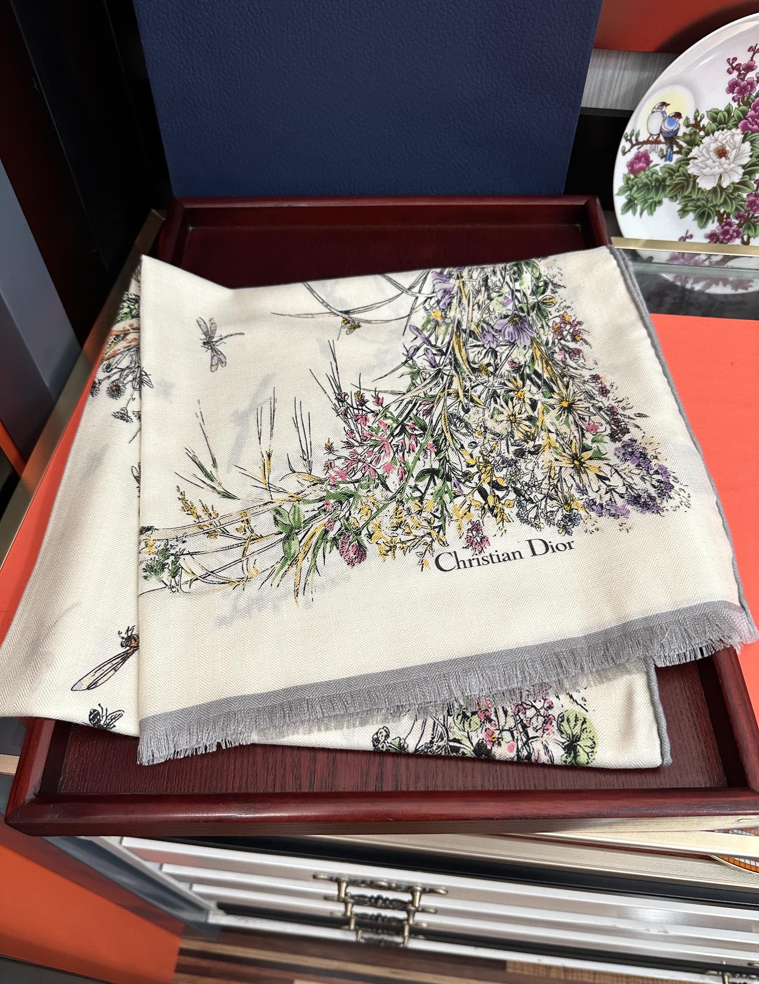 Dior scarf