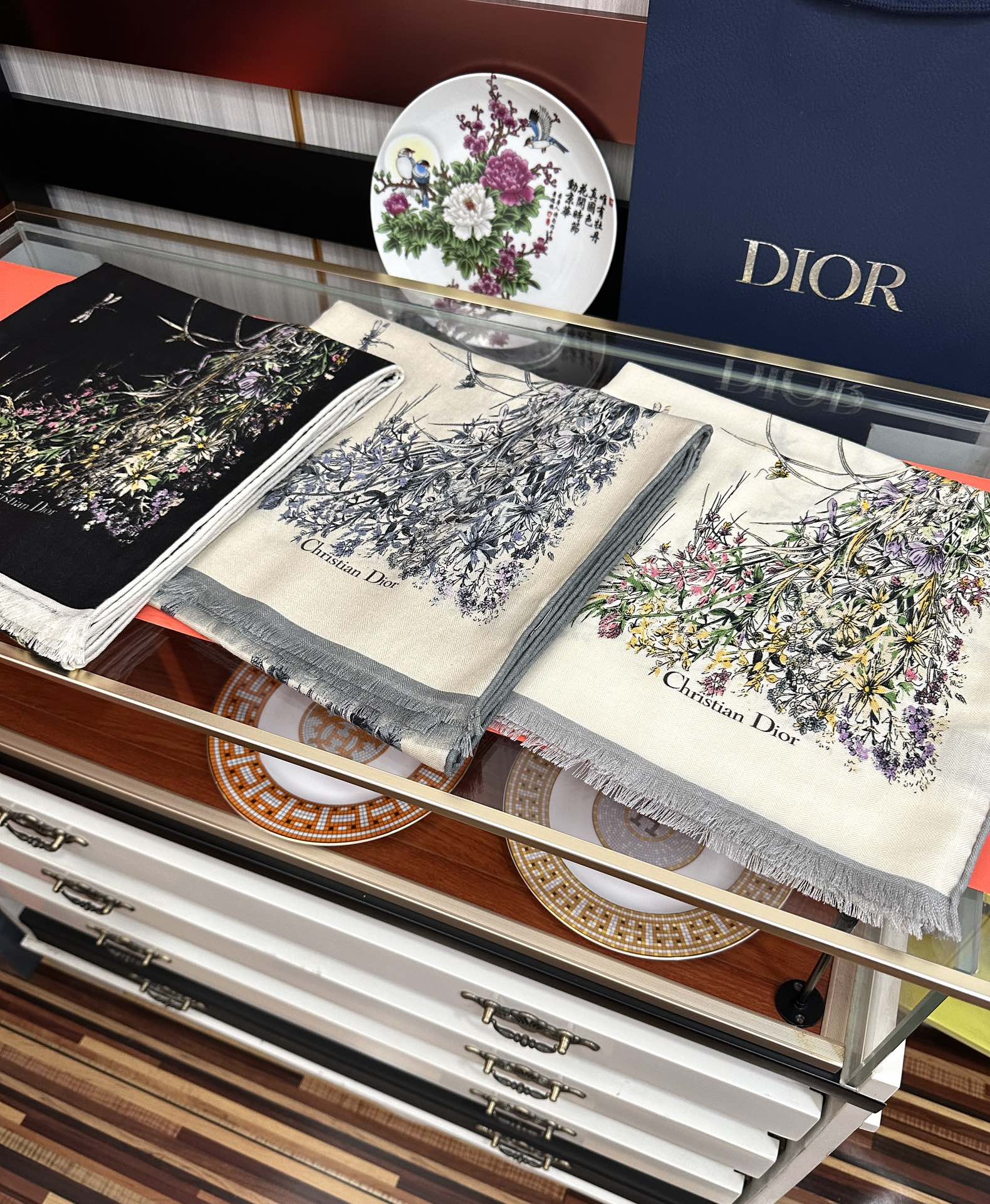 Dior scarf