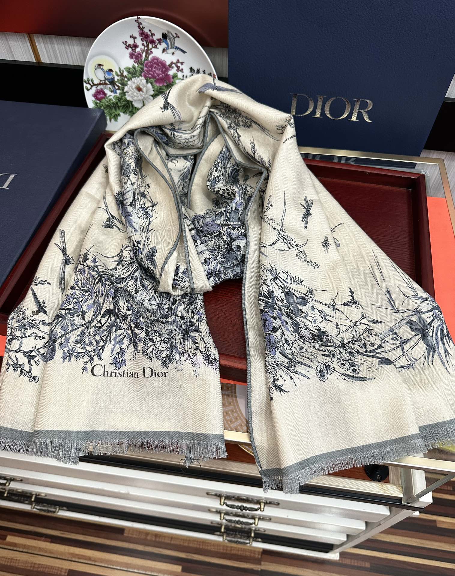 Dior scarf