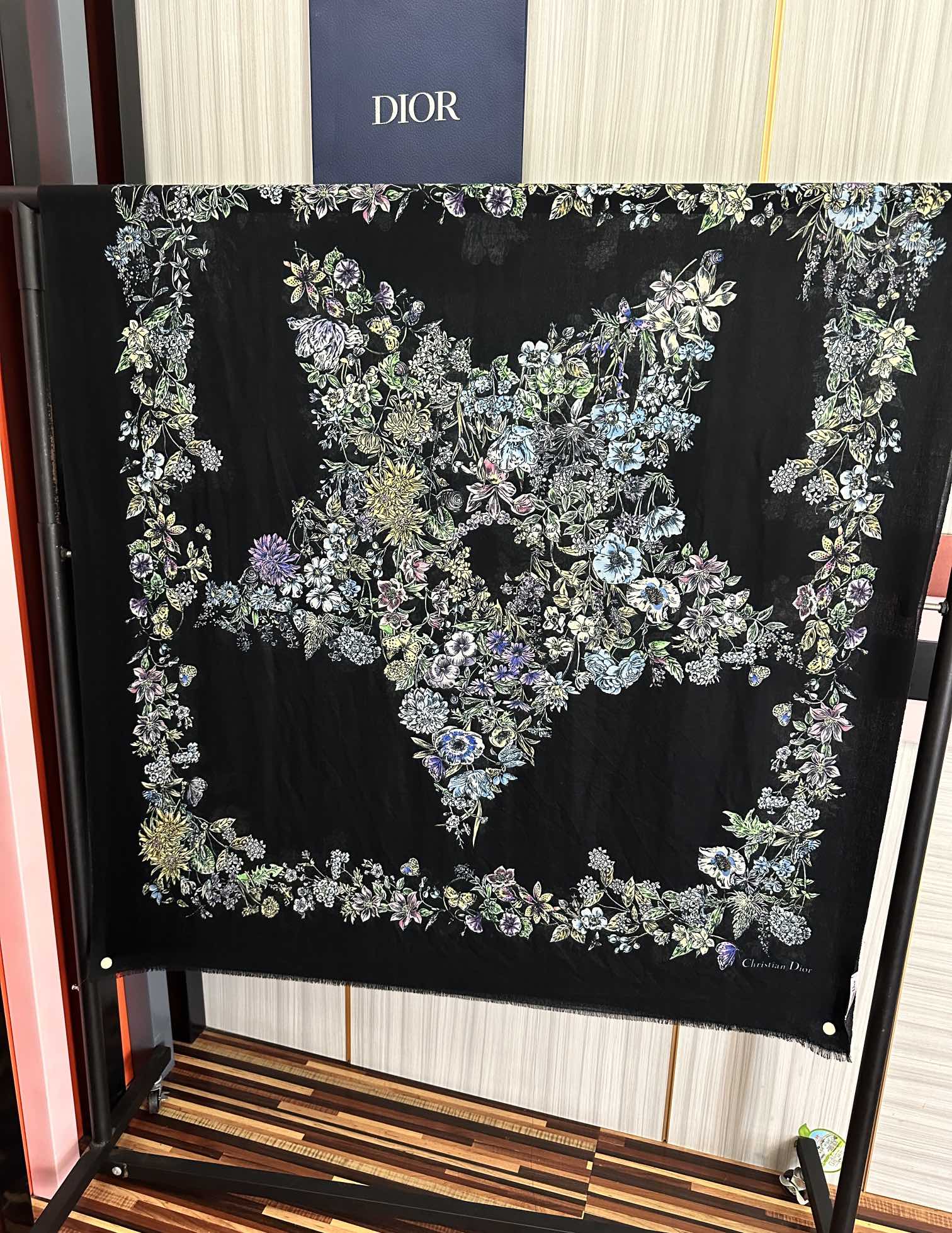 Dior scarf