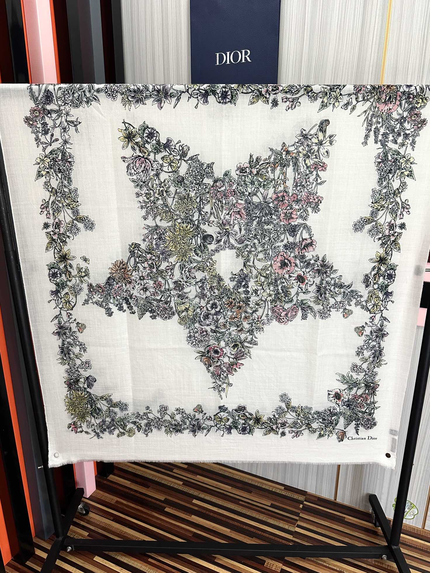 Dior scarf