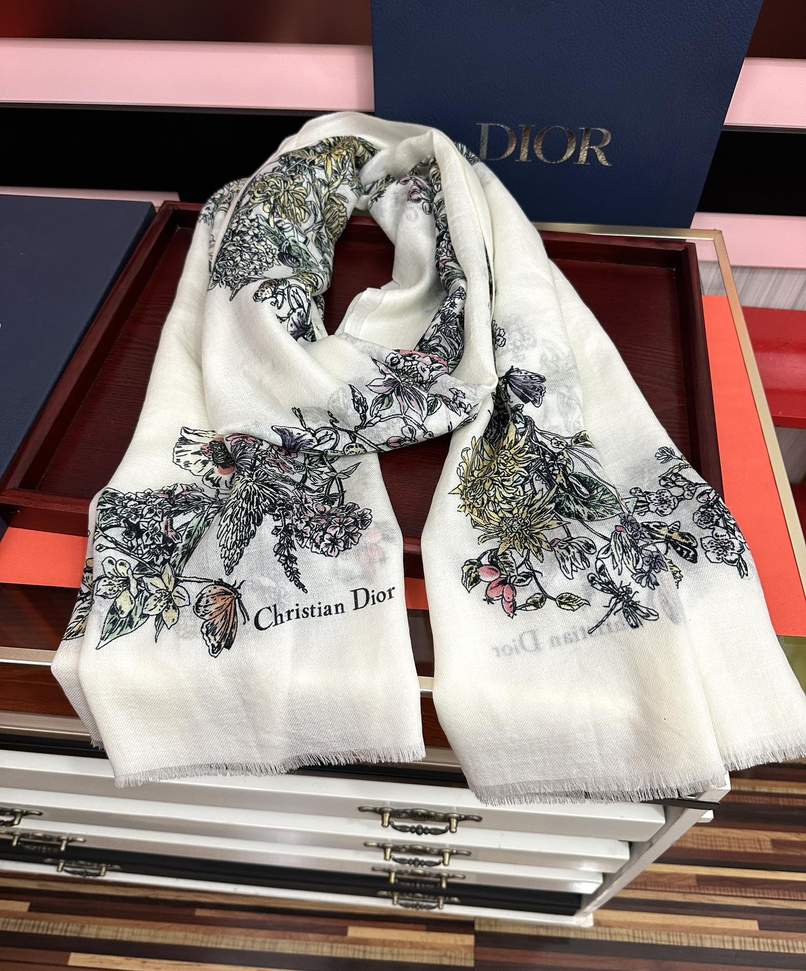 Dior scarf