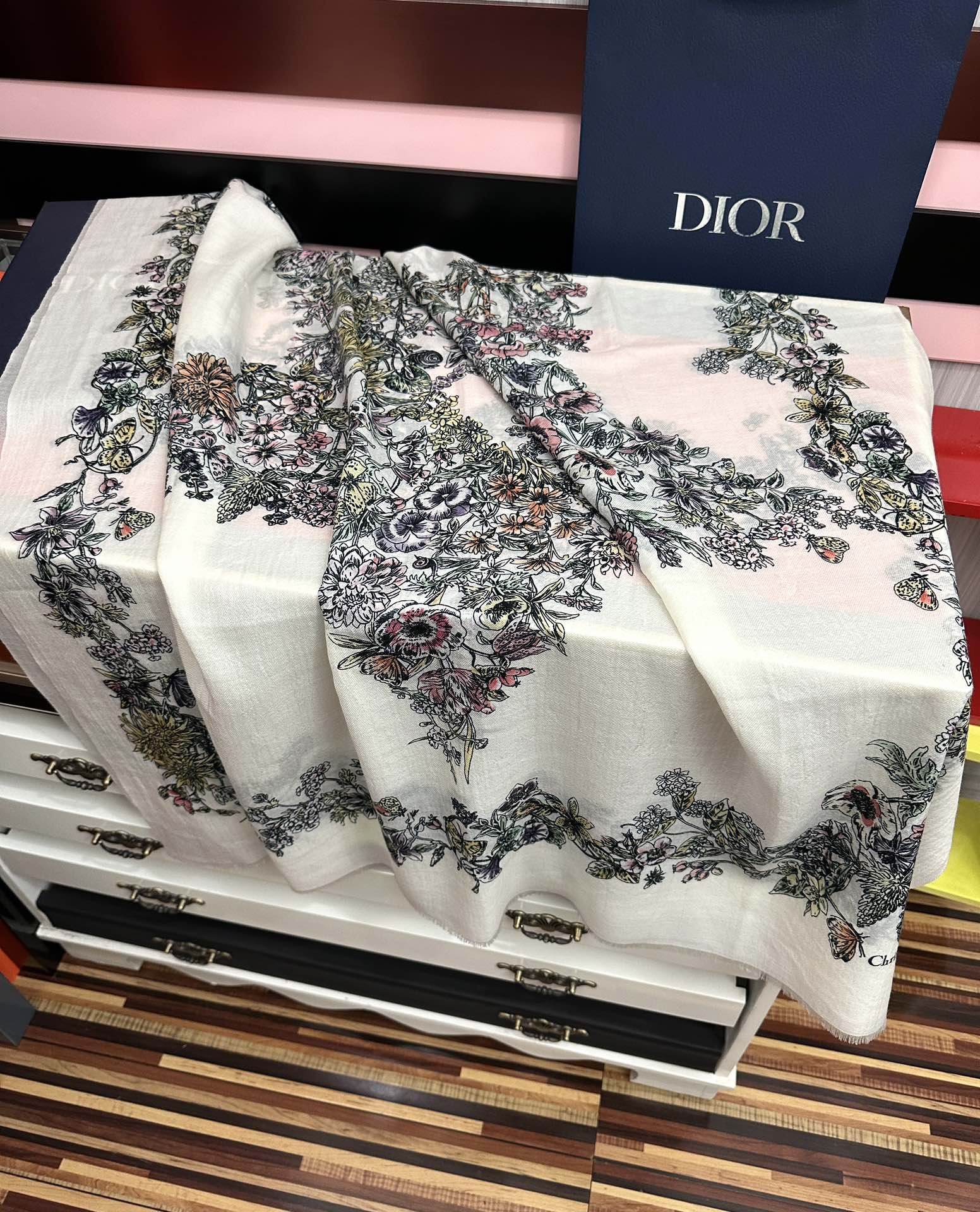 Dior scarf