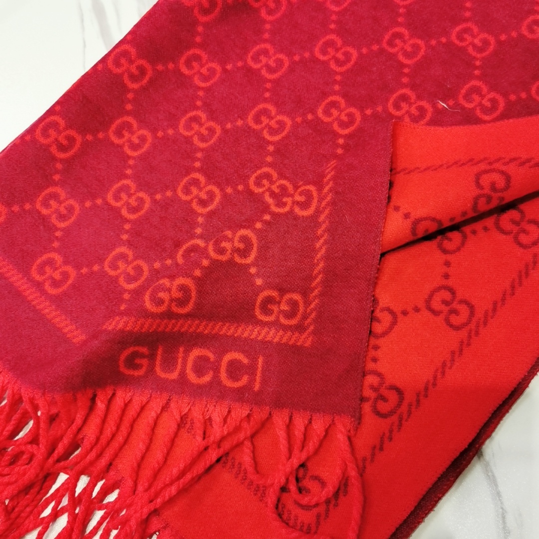 Gucci scarf