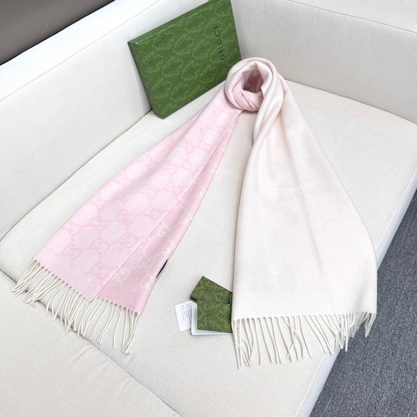 Gucci scarf