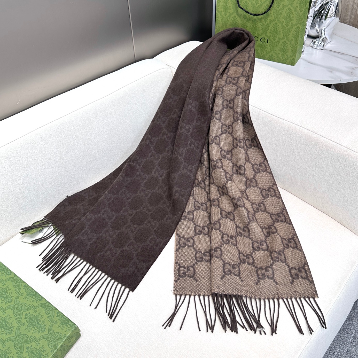 Gucci scarf