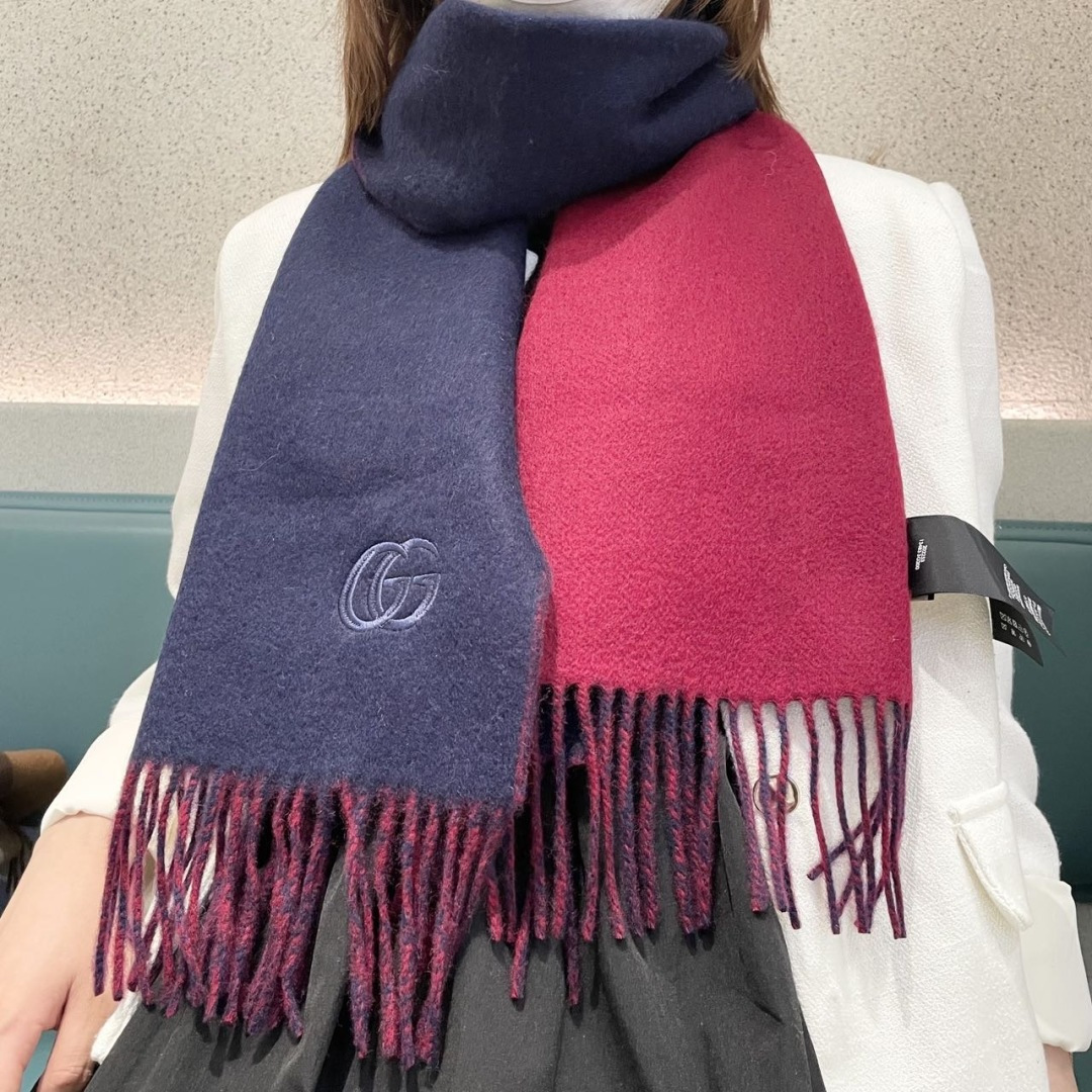 Gucci scarf
