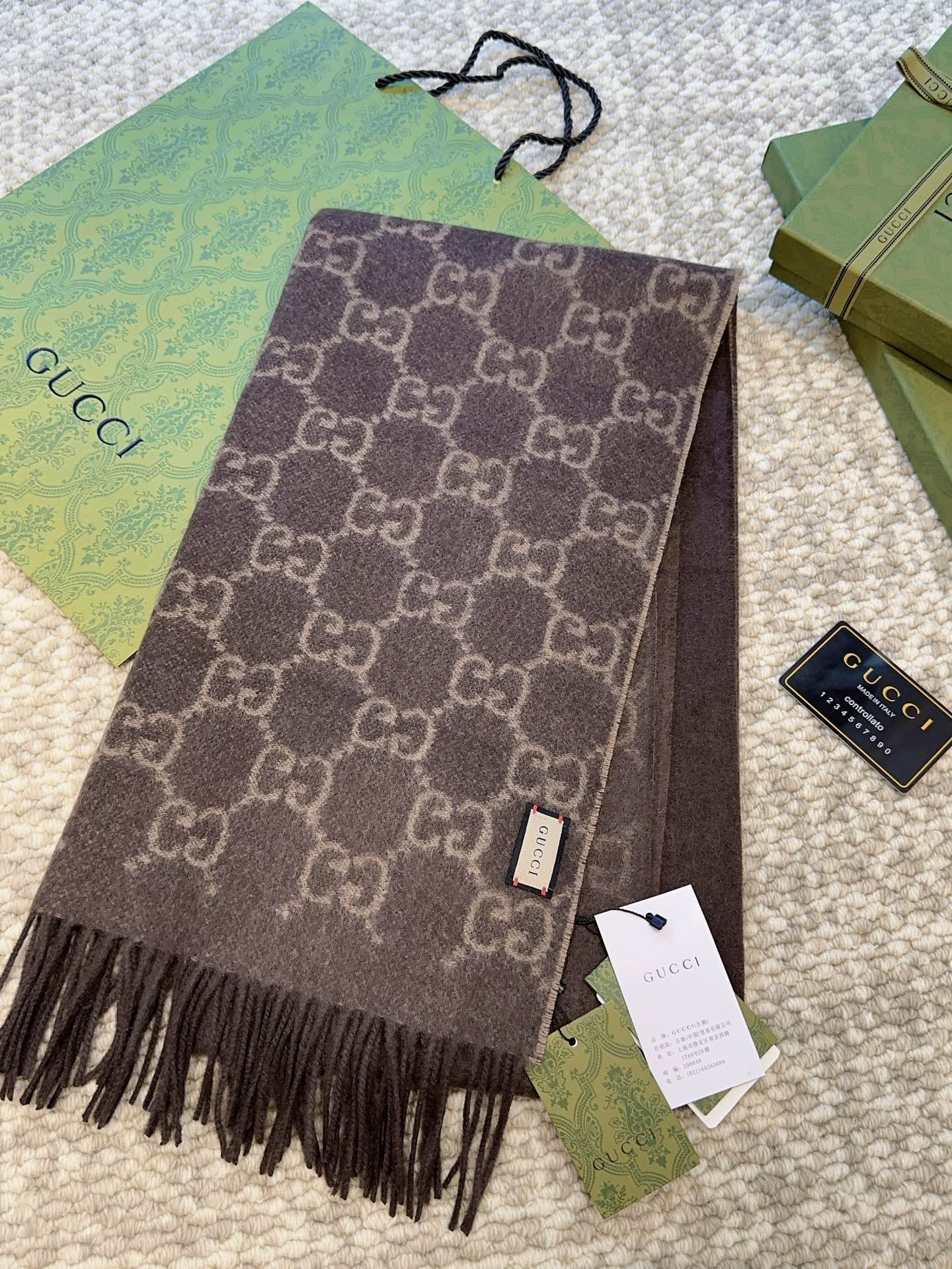 Gucci scarf