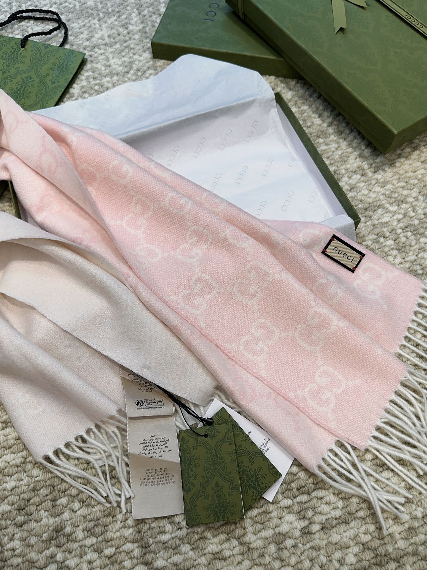 Gucci scarf