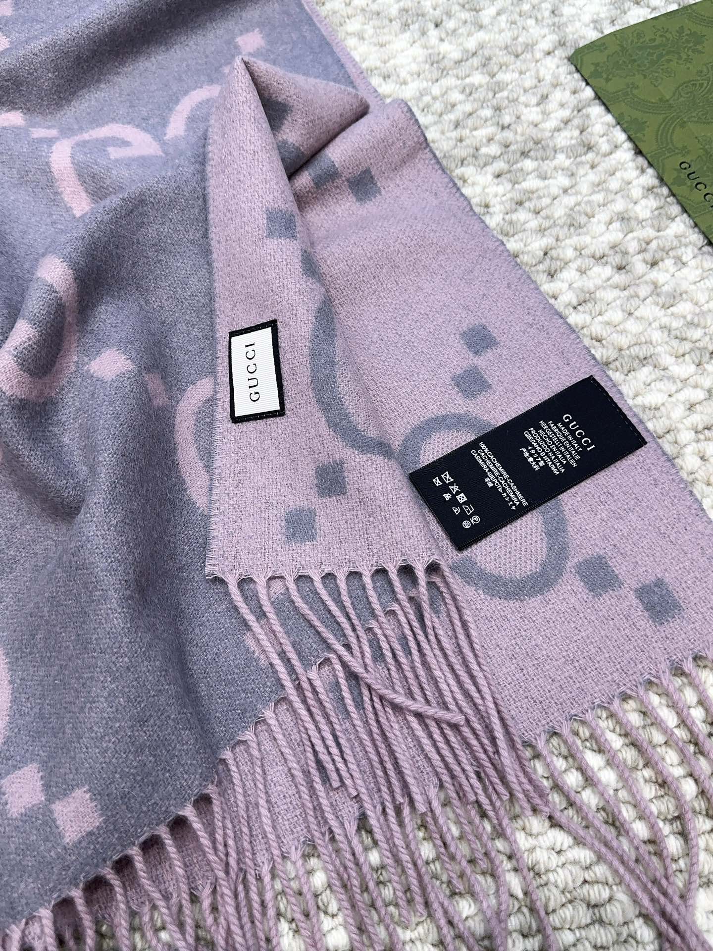 Gucci scarf