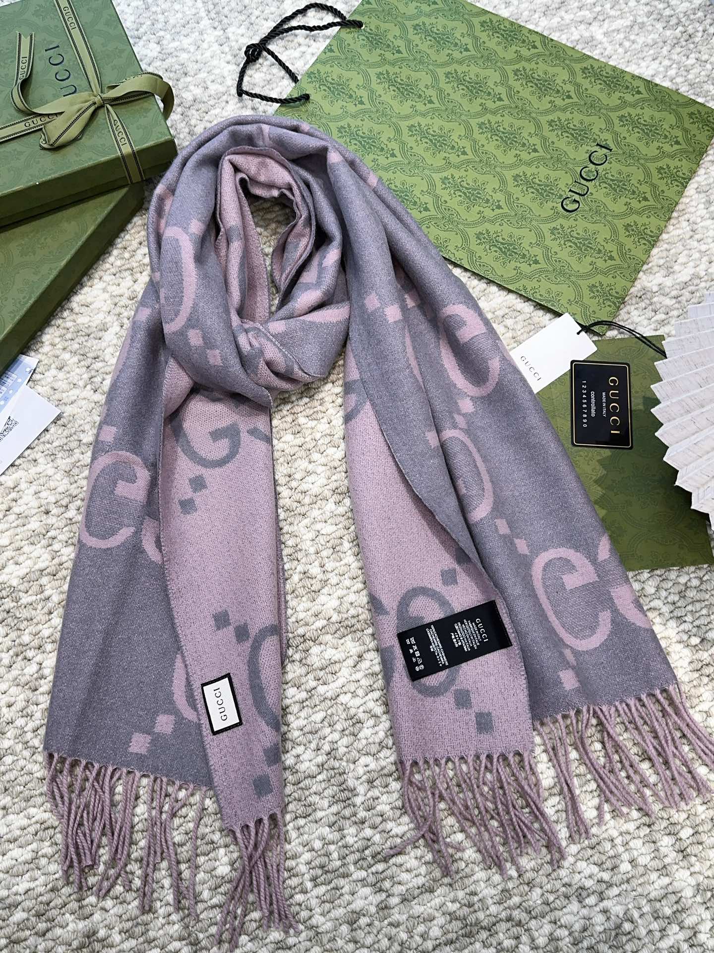 Gucci scarf