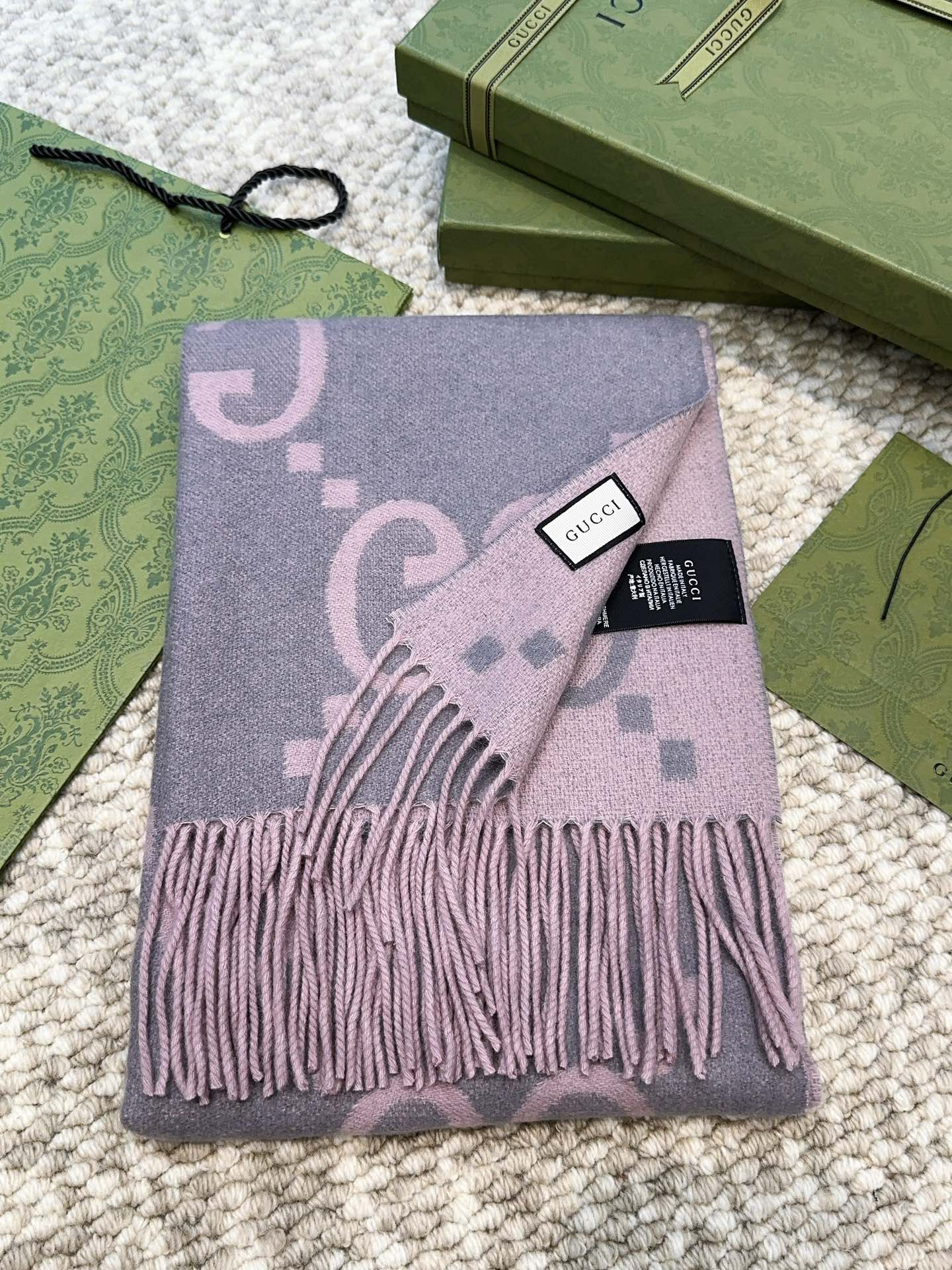 Gucci scarf