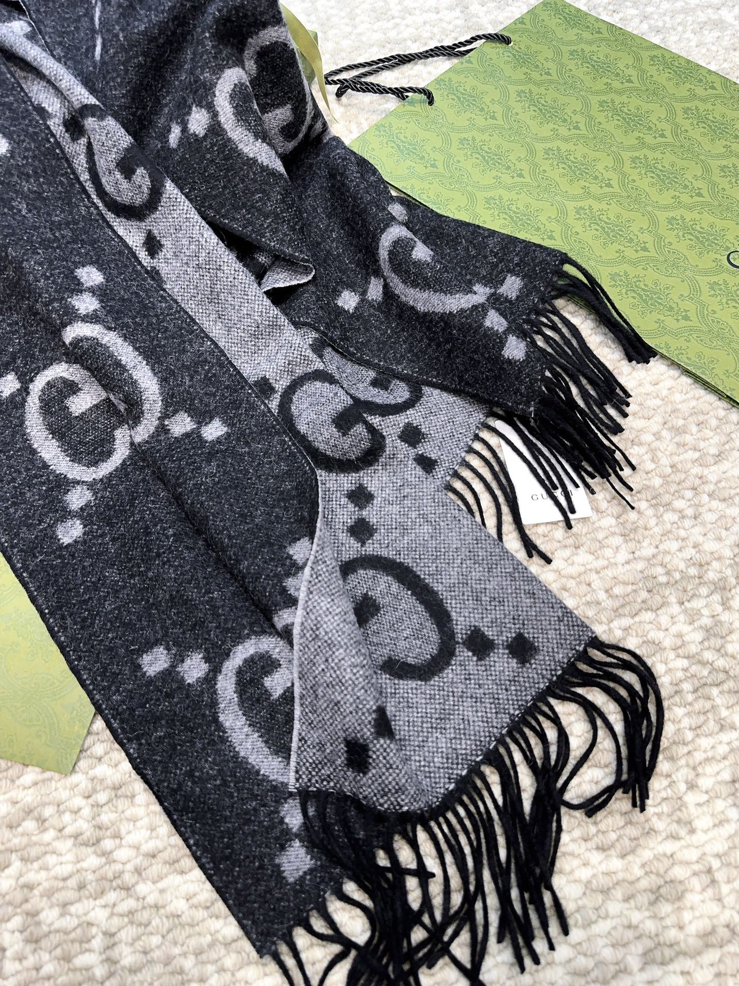Gucci scarf