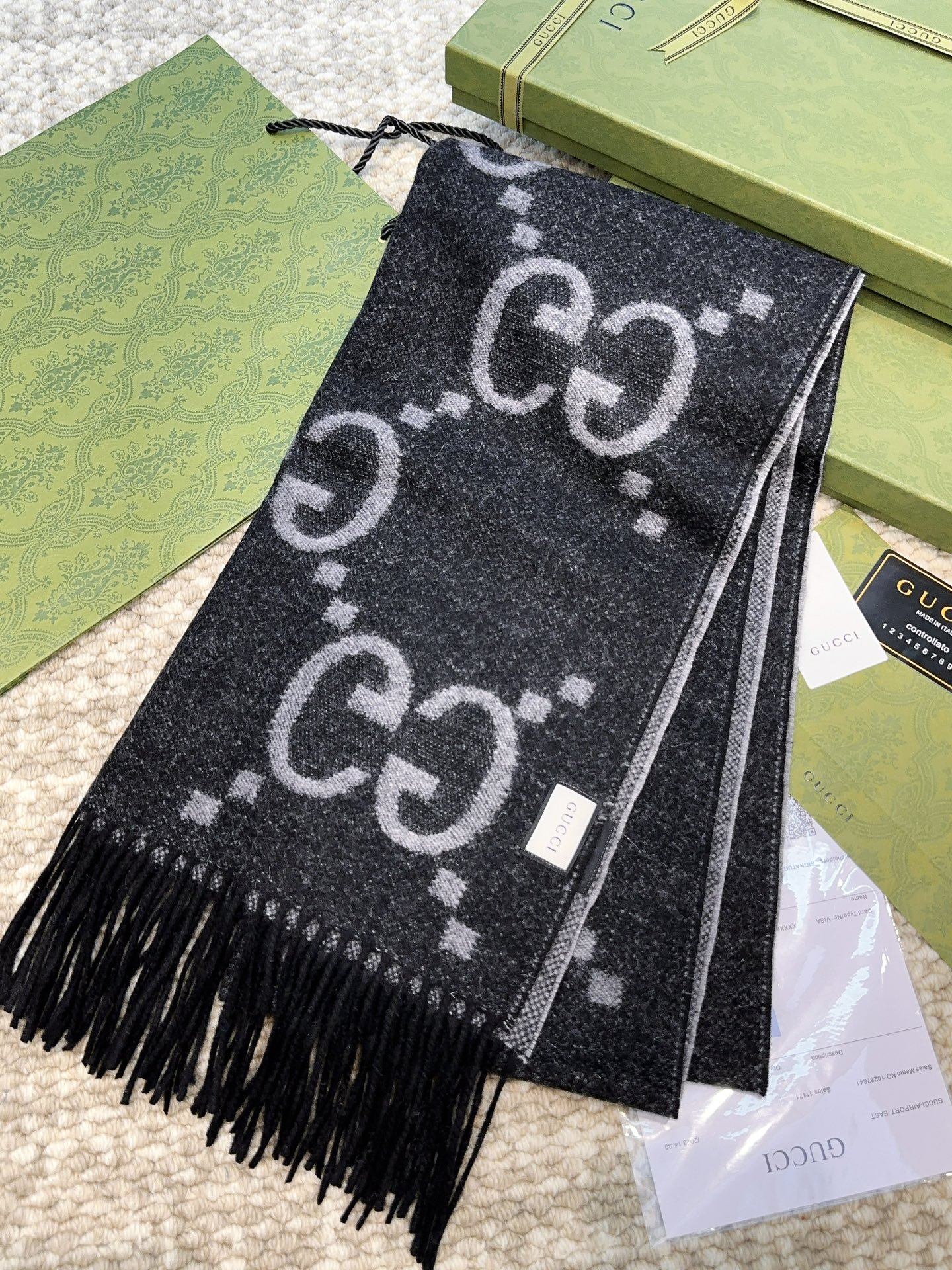 Gucci scarf