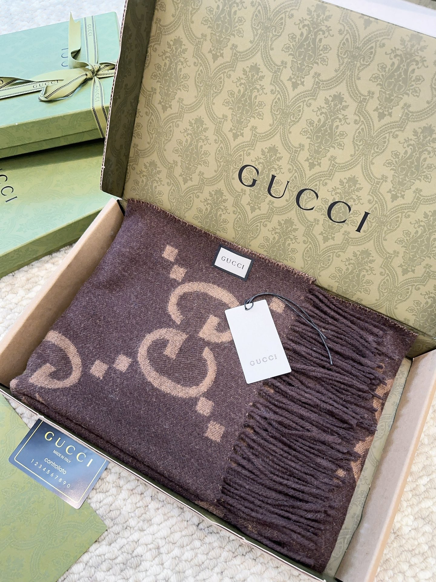 Gucci scarf