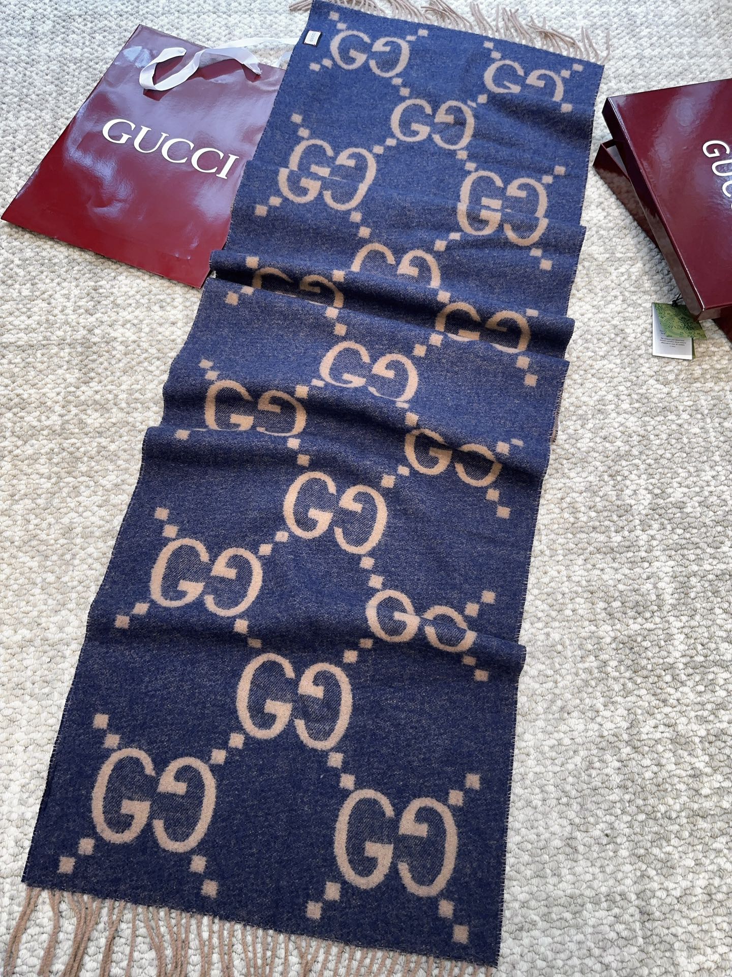 Gucci scarf