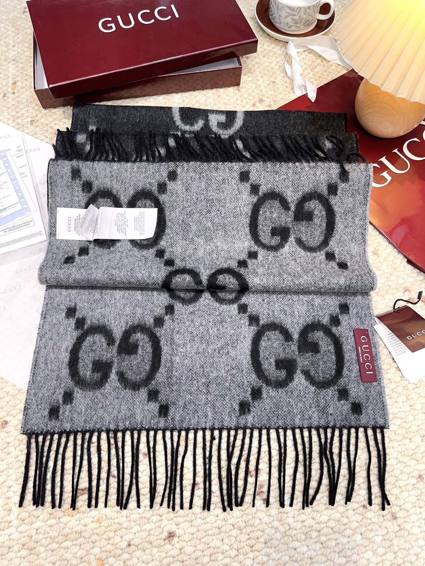 Gucci scarf