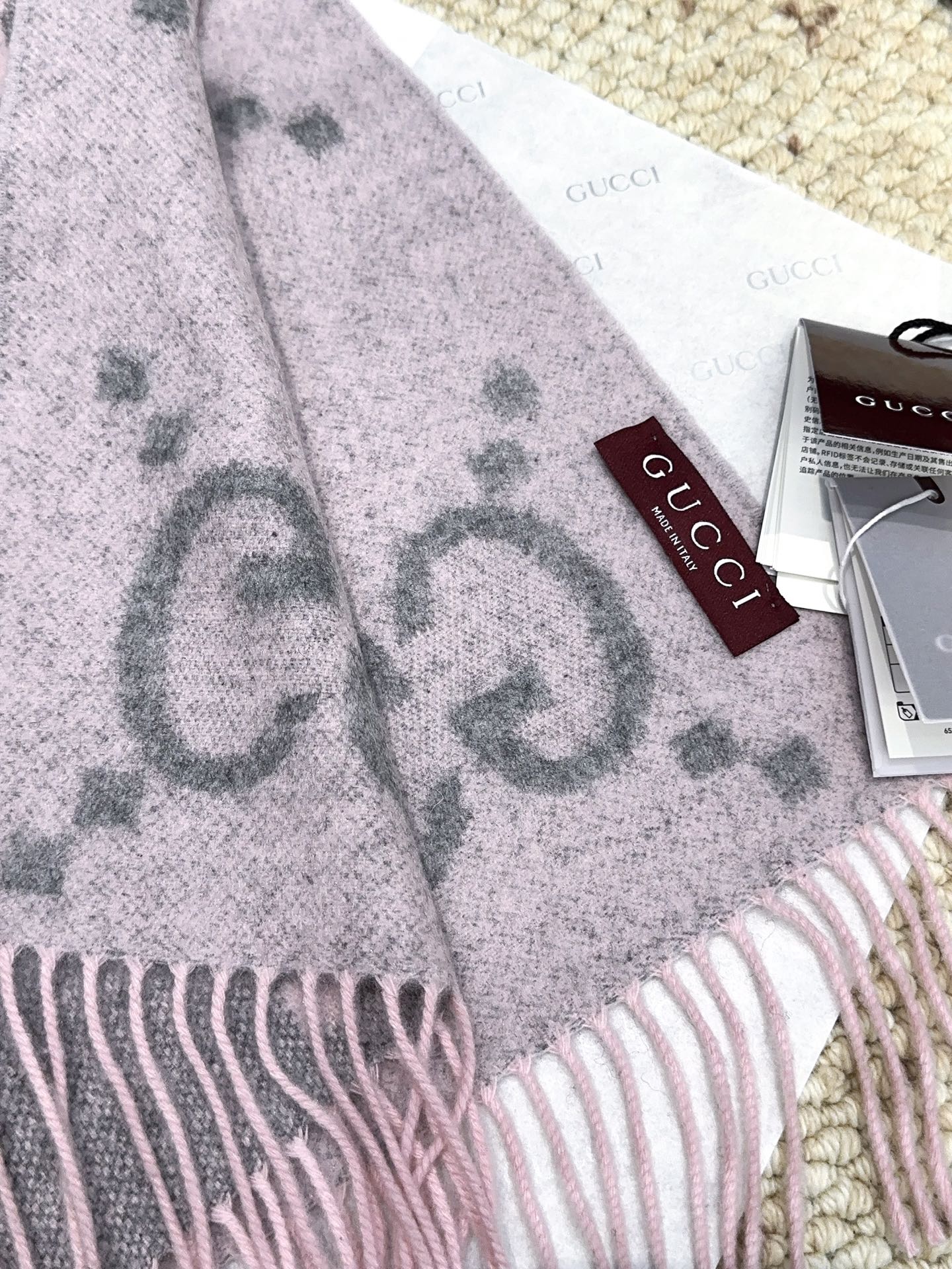 Gucci scarf