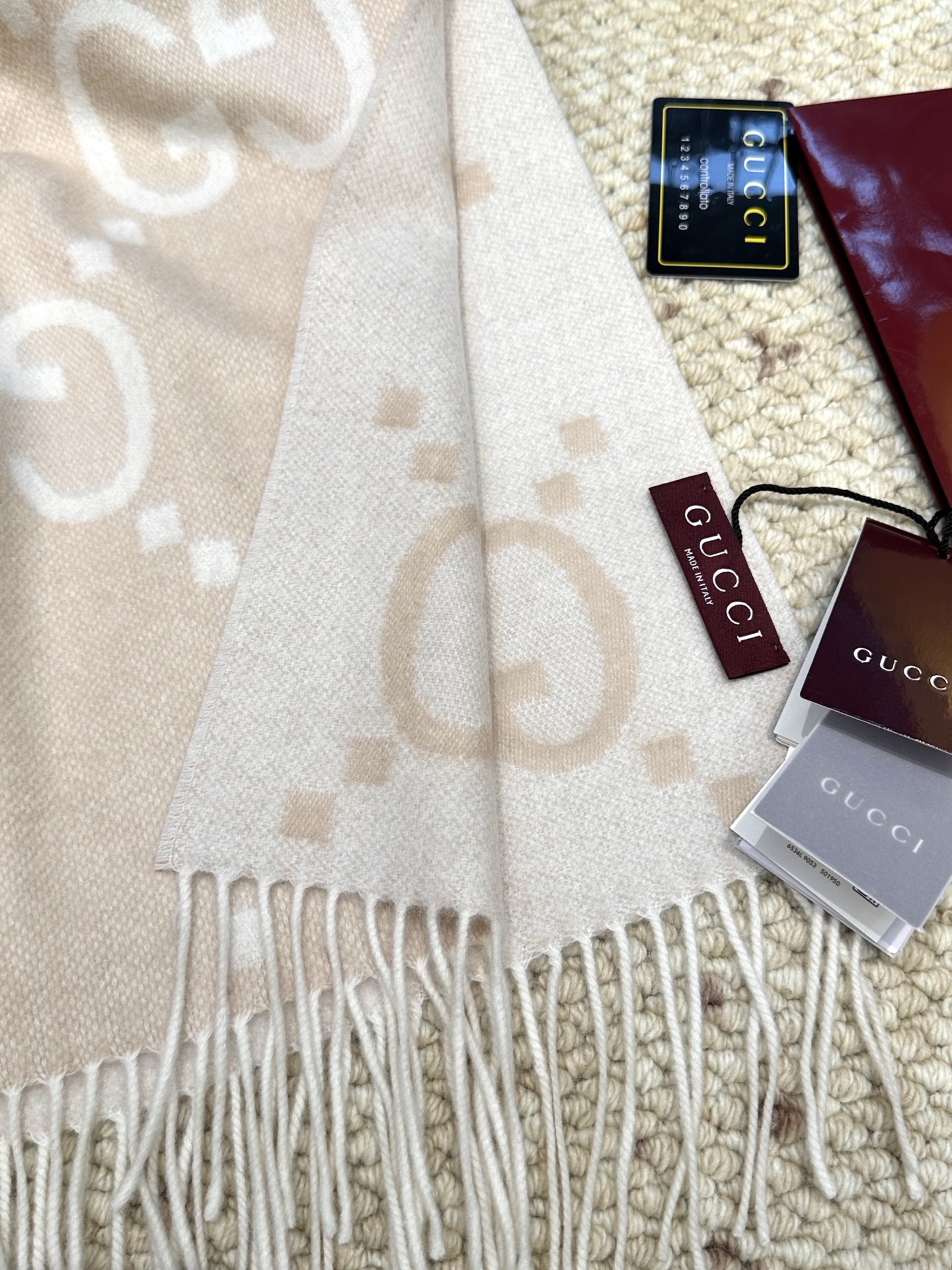 Gucci scarf
