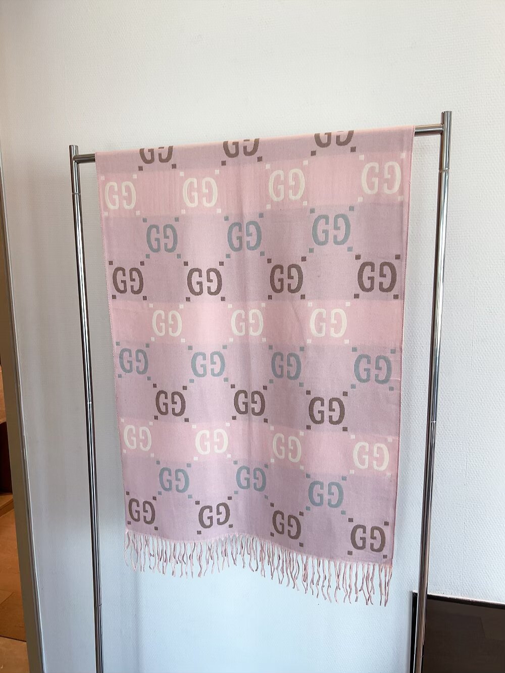 Gucci scarf