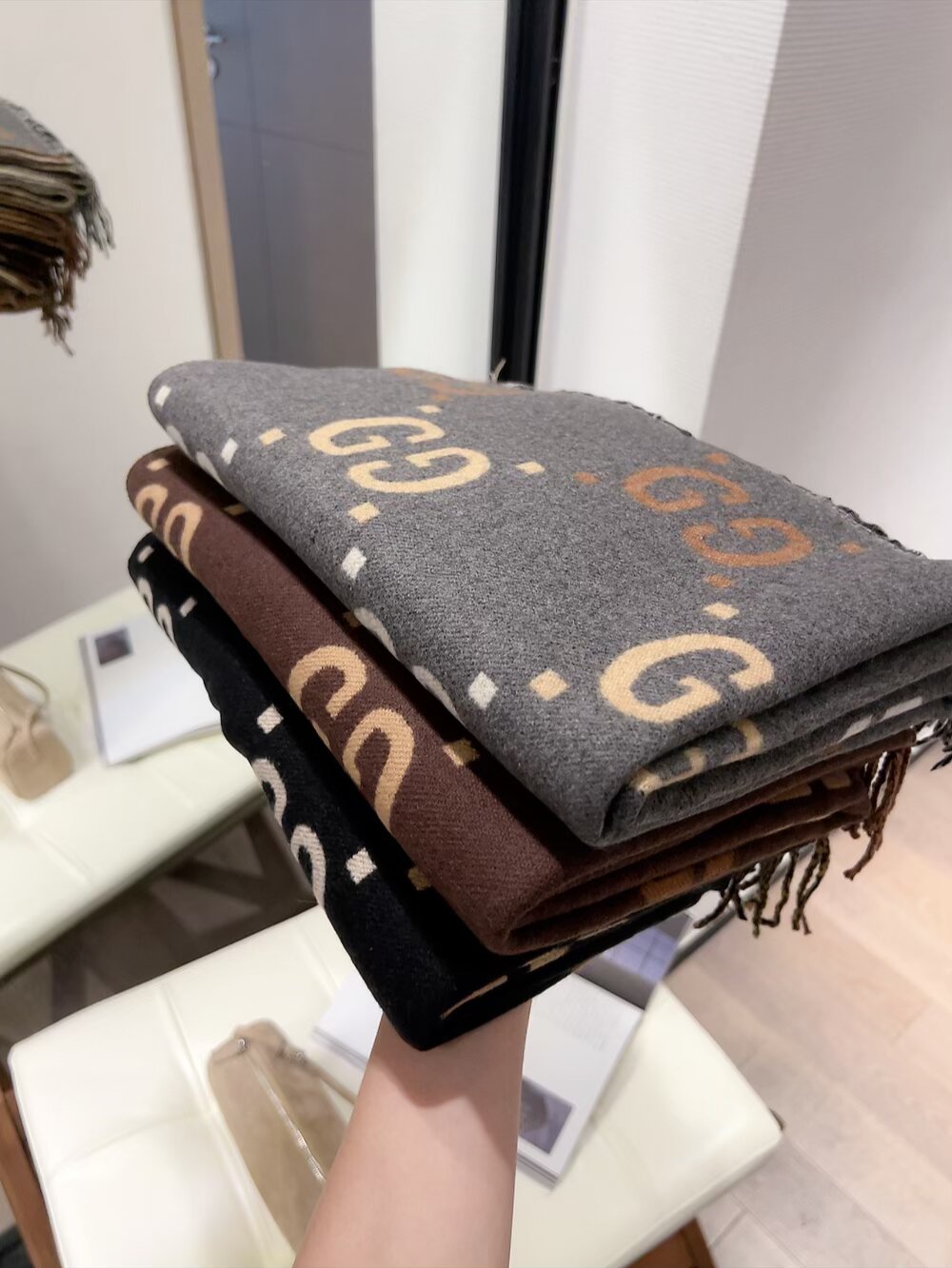 Gucci scarf