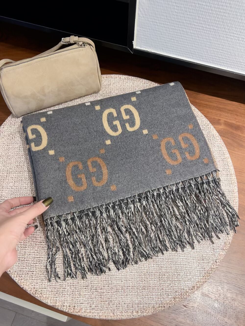 Gucci scarf