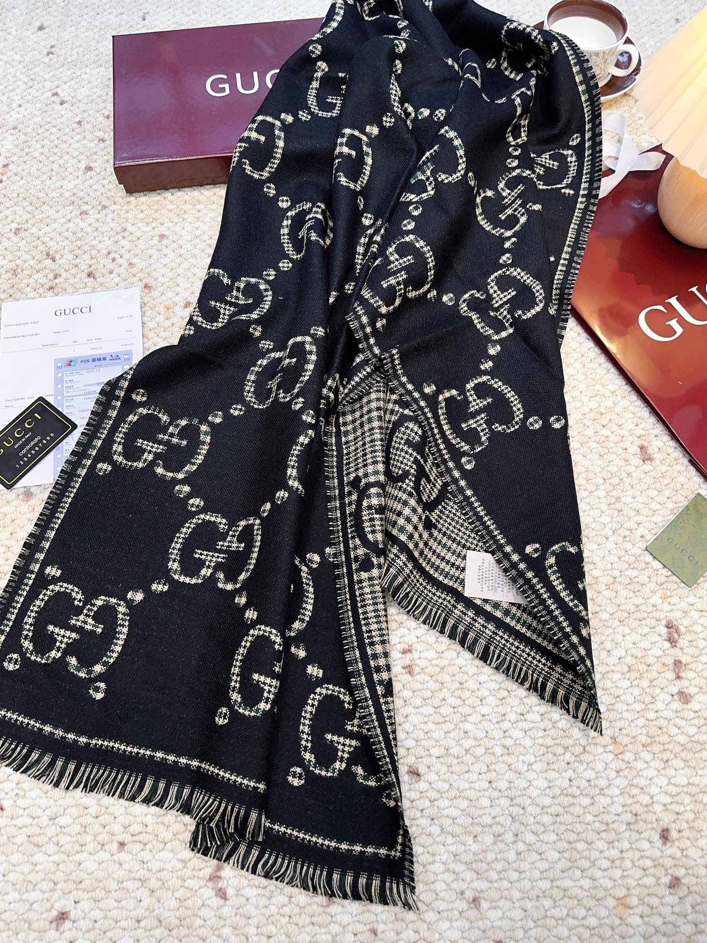 Gucci scarf