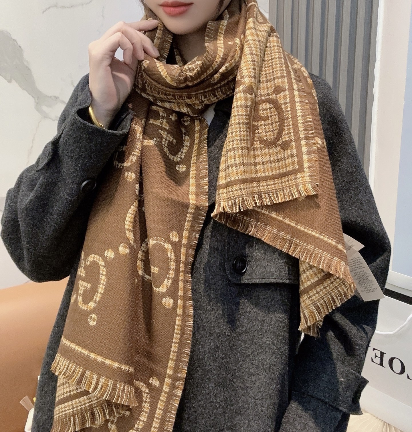 Gucci scarf