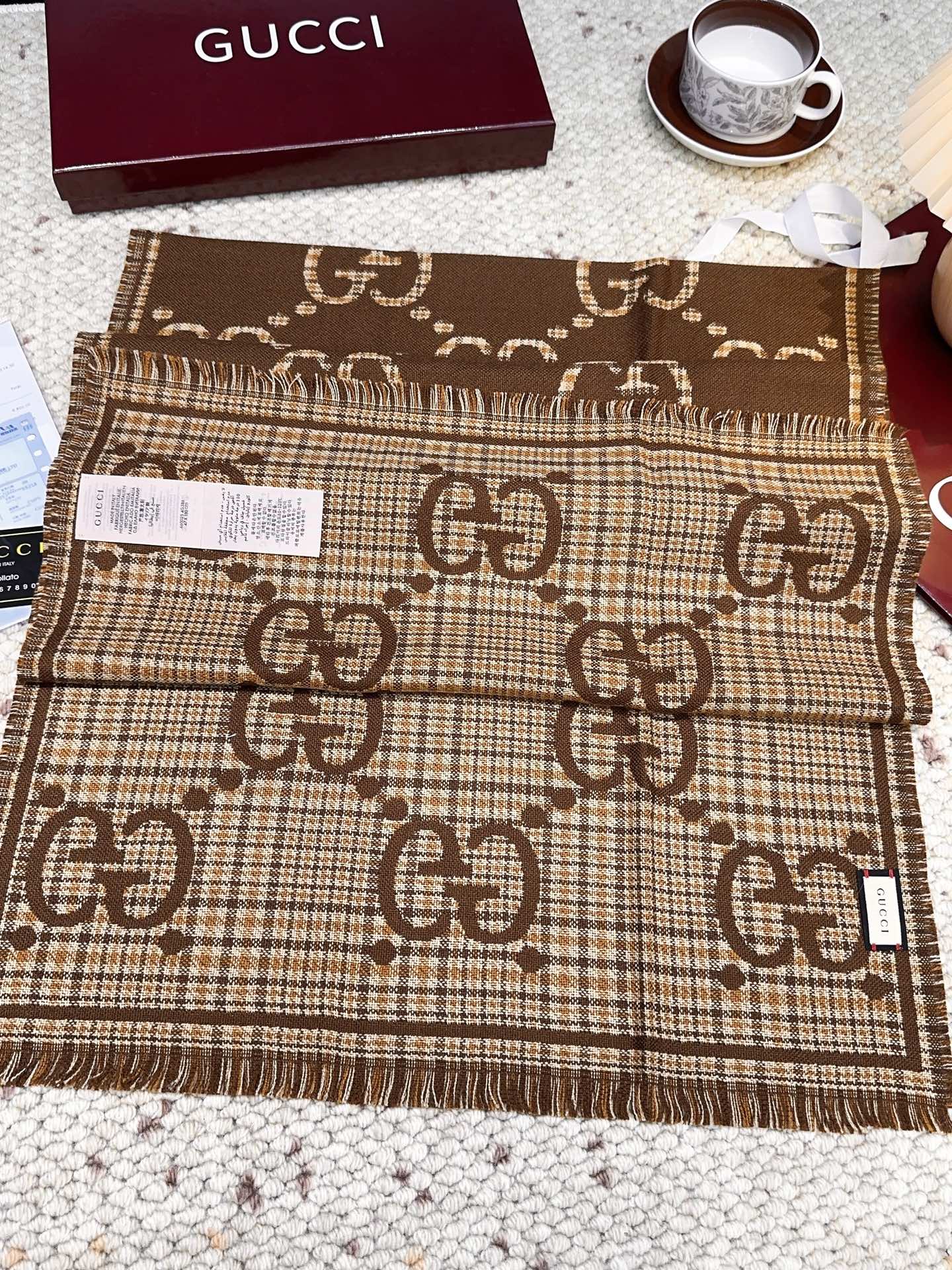Gucci scarf
