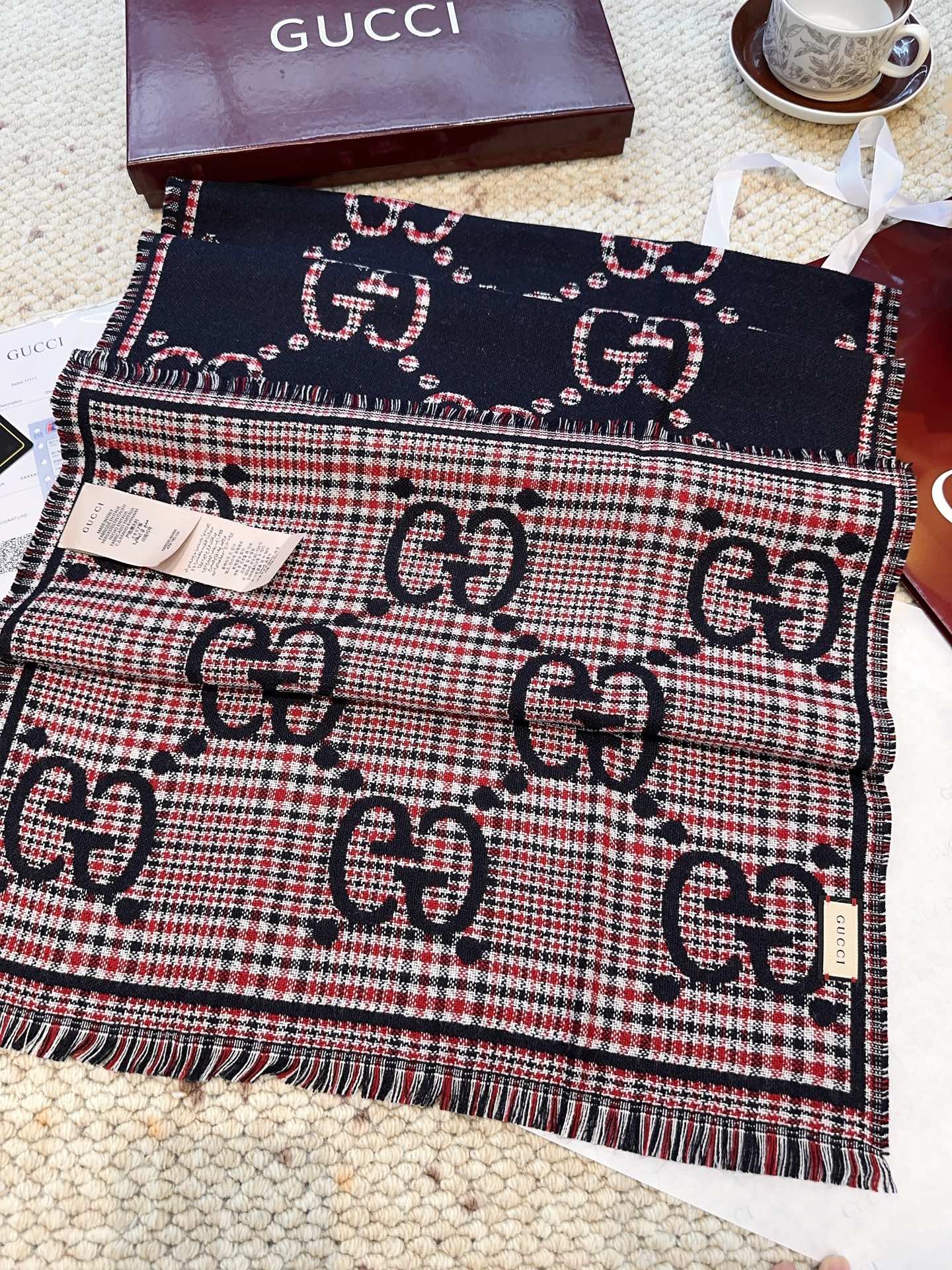 Gucci scarf