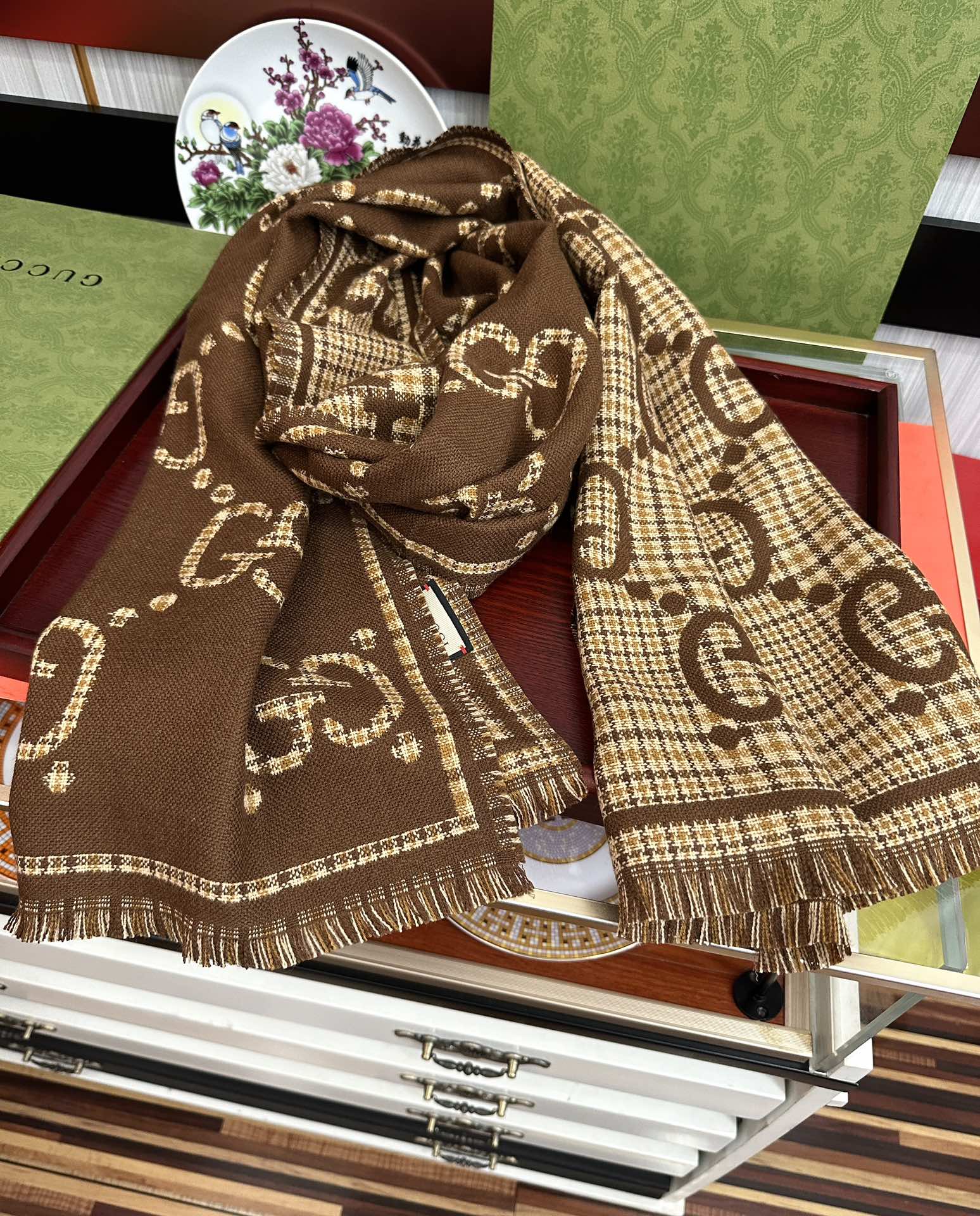 Gucci scarf