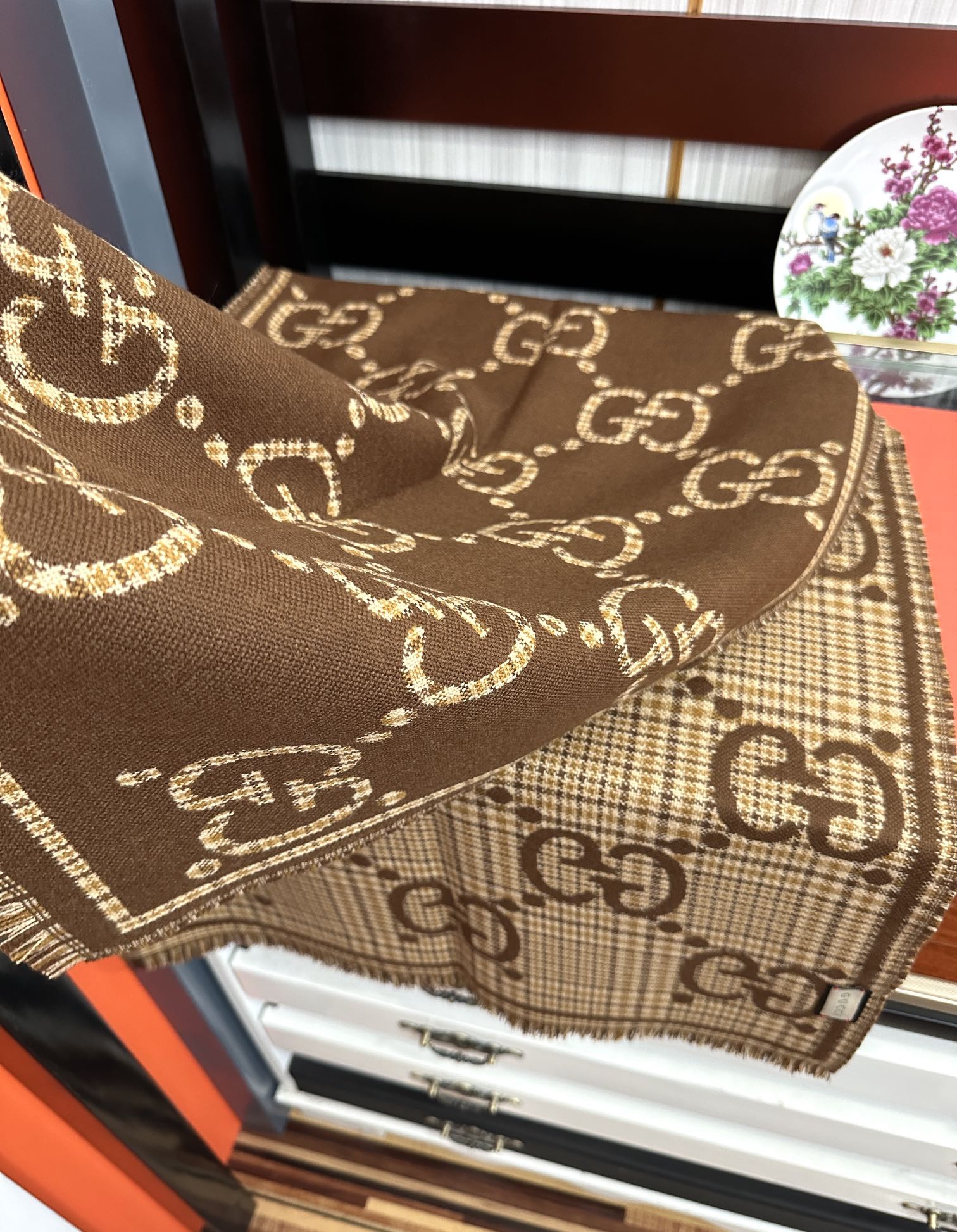 Gucci scarf