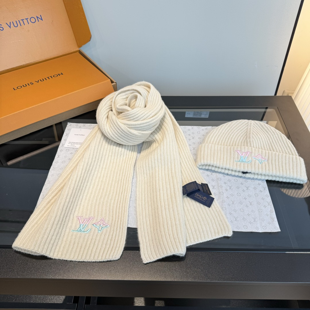 LV scarf