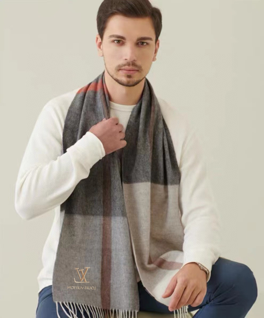 LV scarf