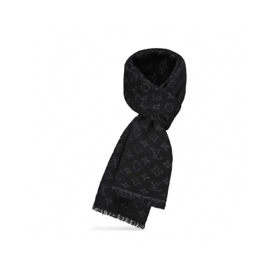 LV scarf