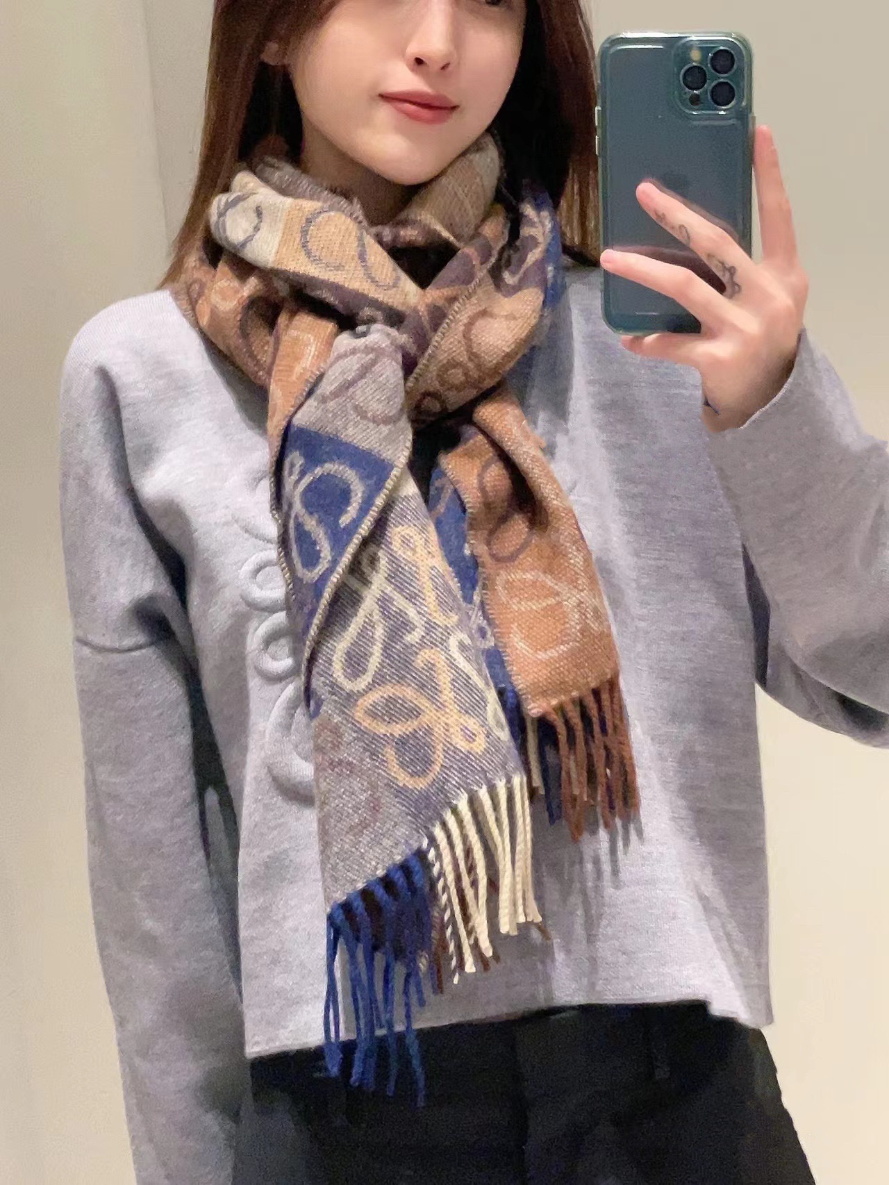 Loewe scarf