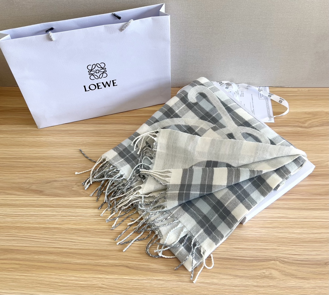Loewe scarf