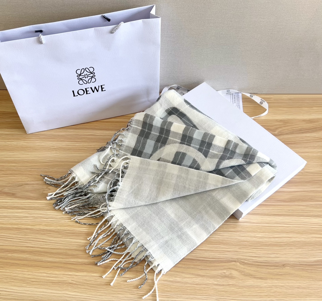 Loewe scarf