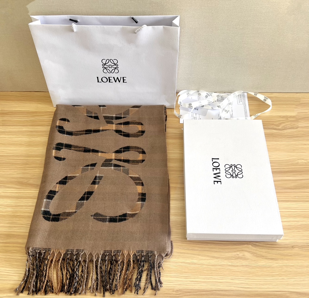 Loewe scarf