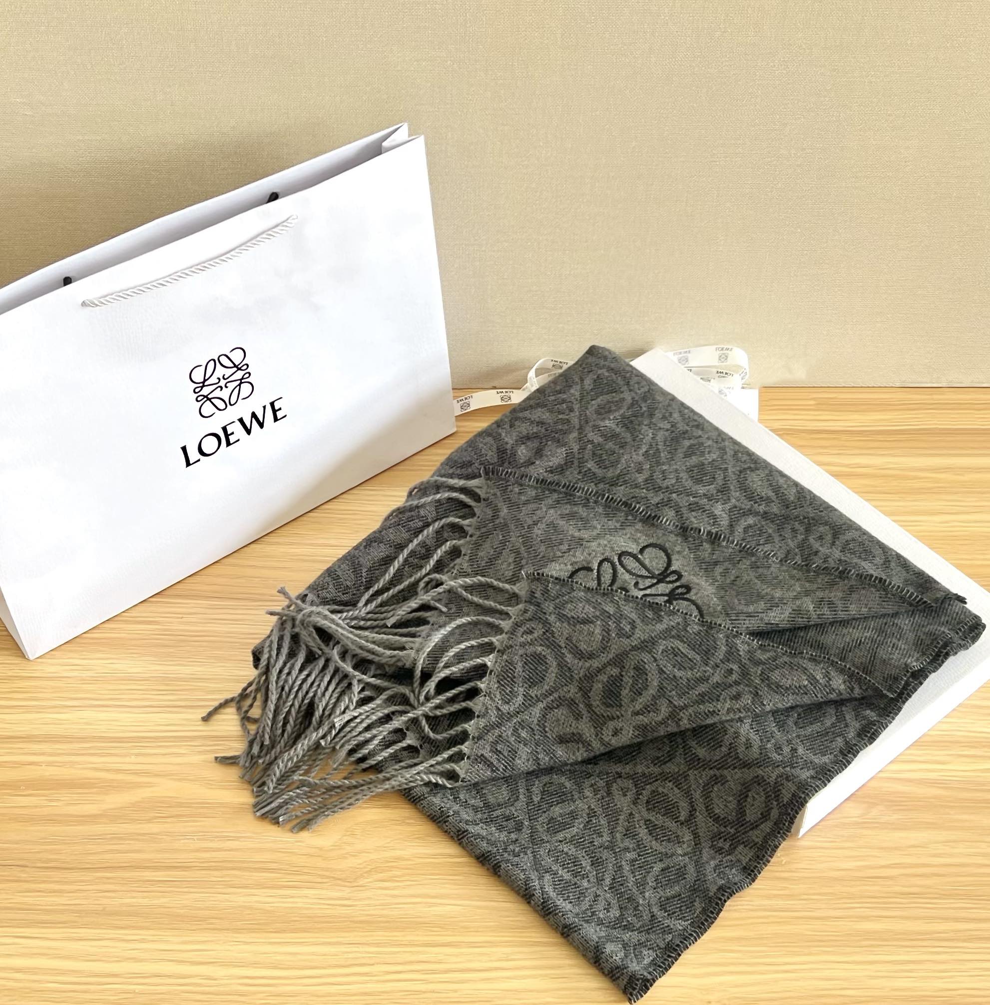 Loewe scarf