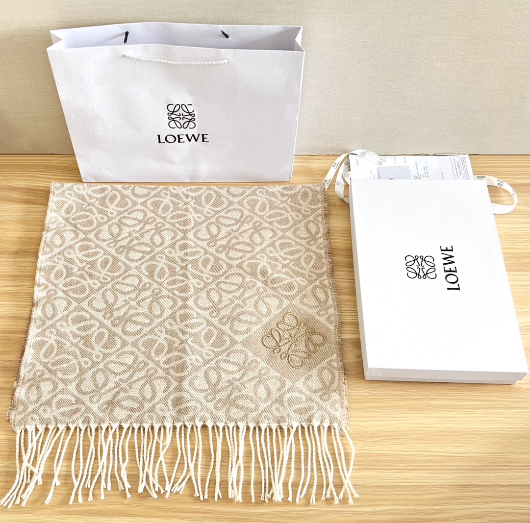 Loewe scarf