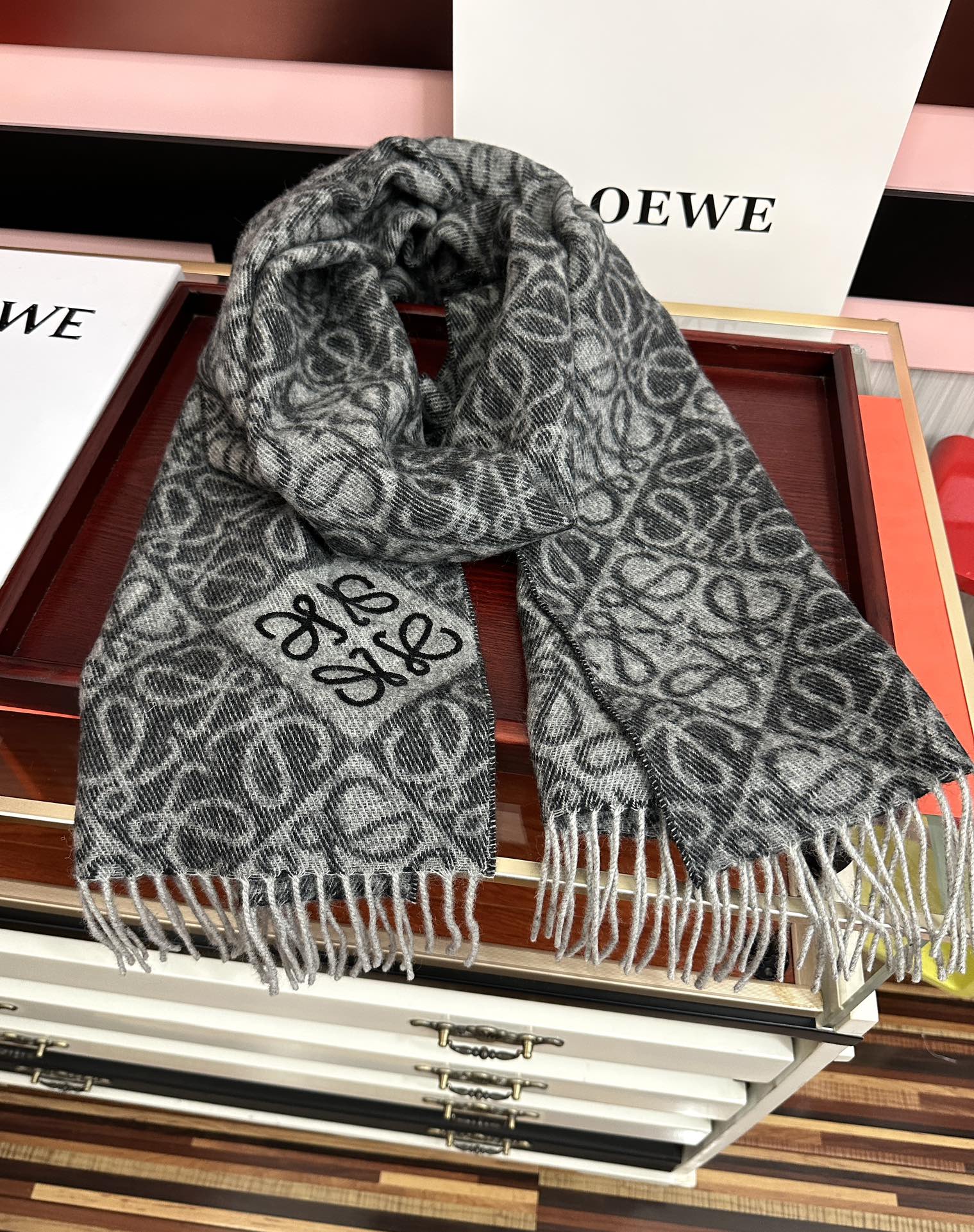 Loewe scarf