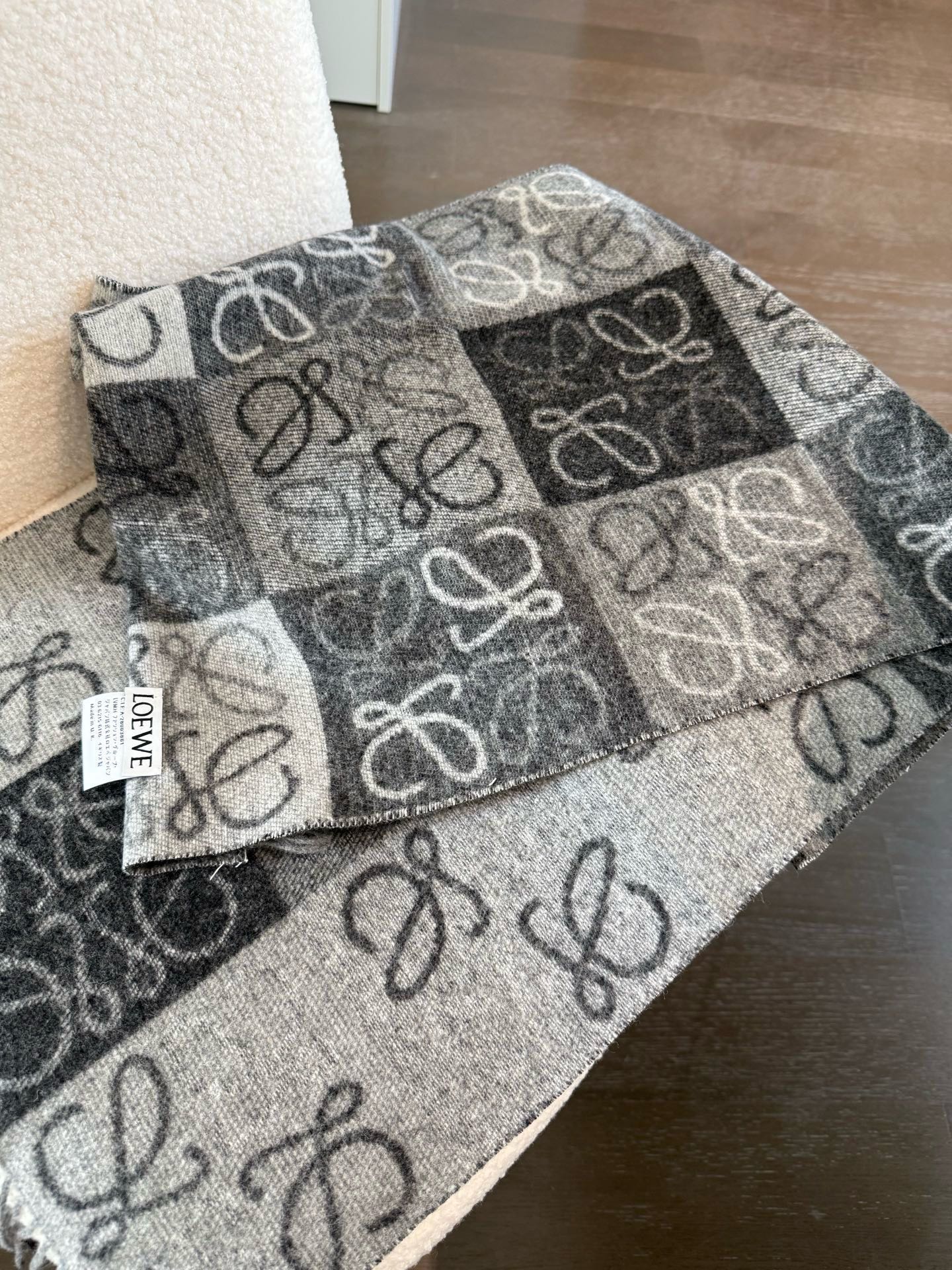 Loewe scarf