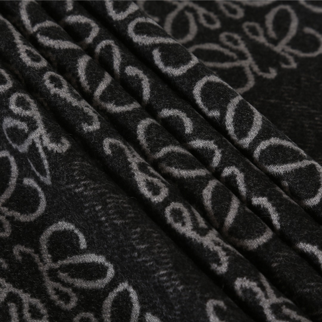 Loewe scarf