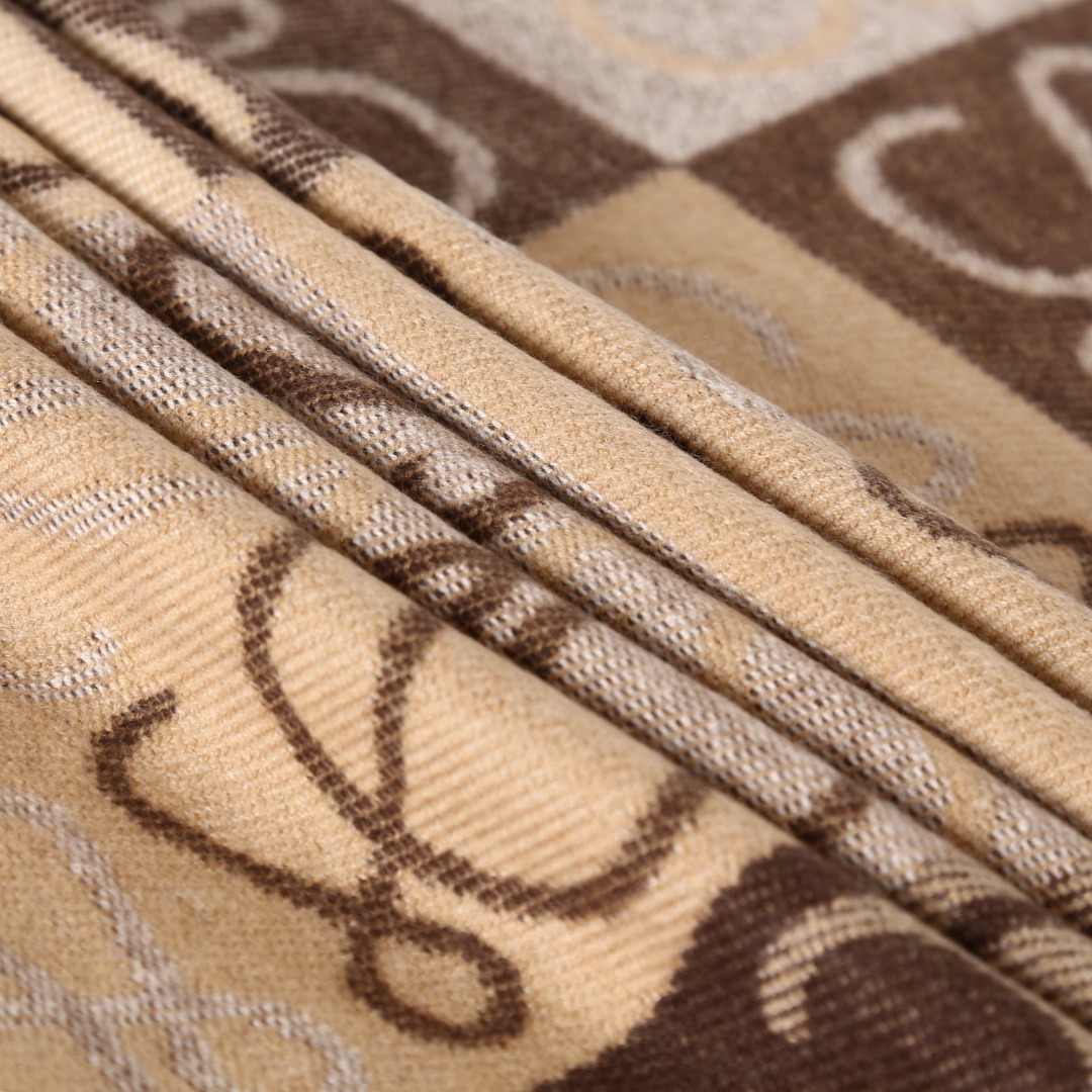Loewe scarf