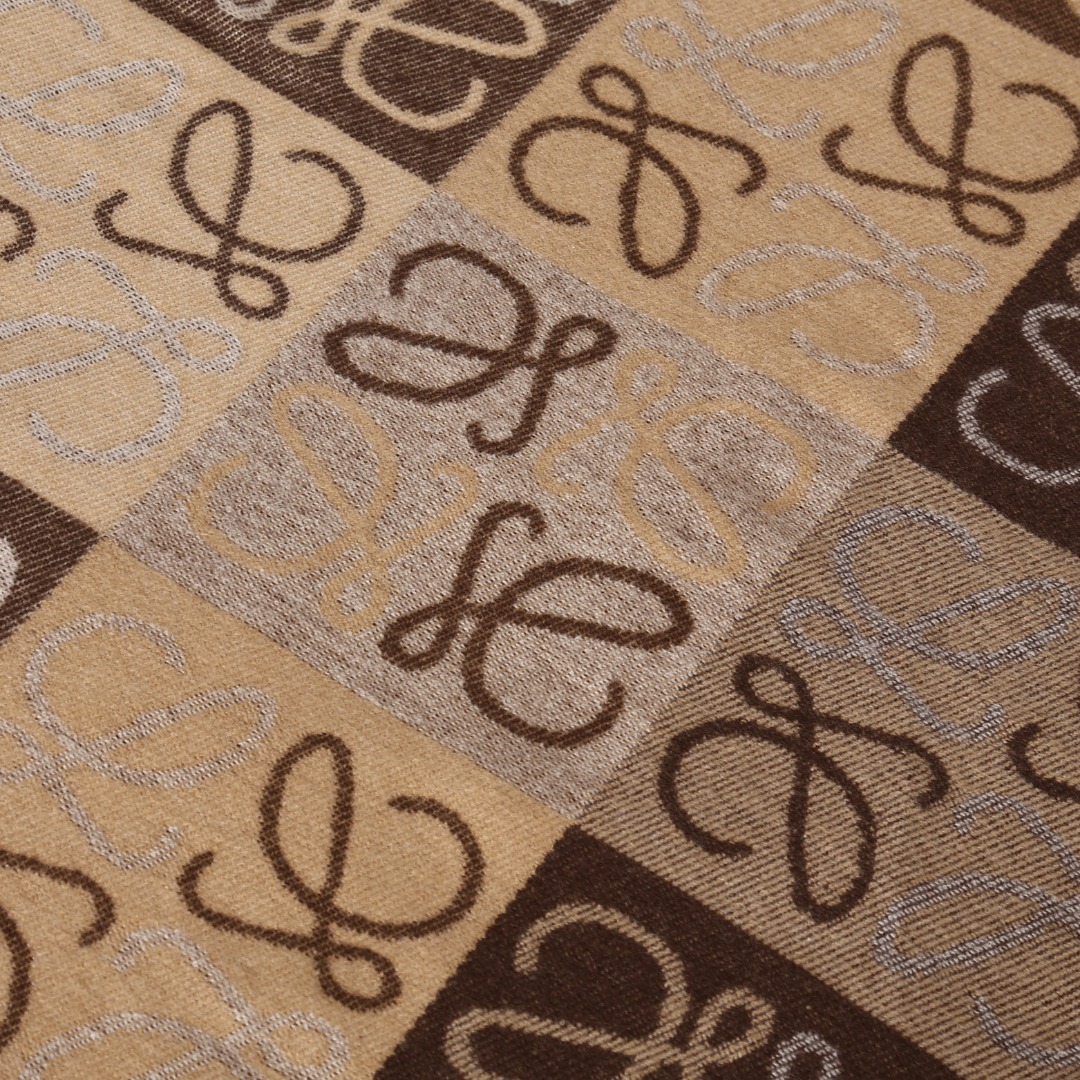 Loewe scarf