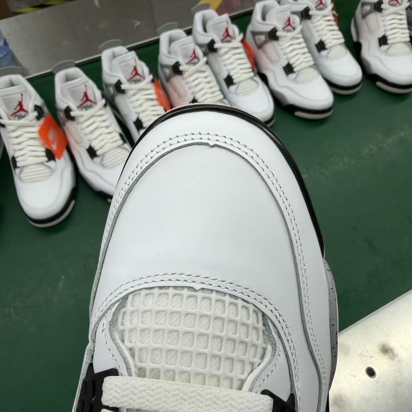 Air Jordan 4