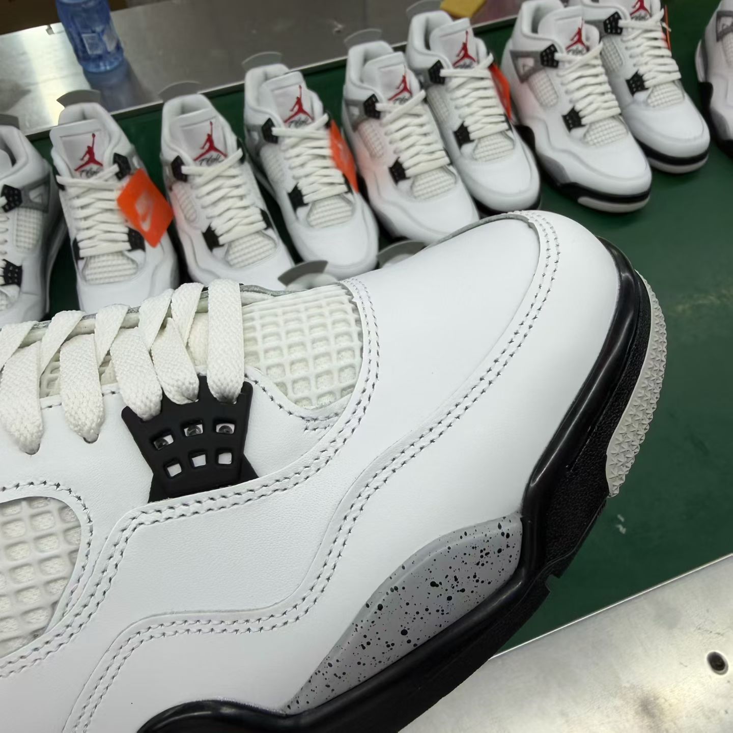 Air Jordan 4