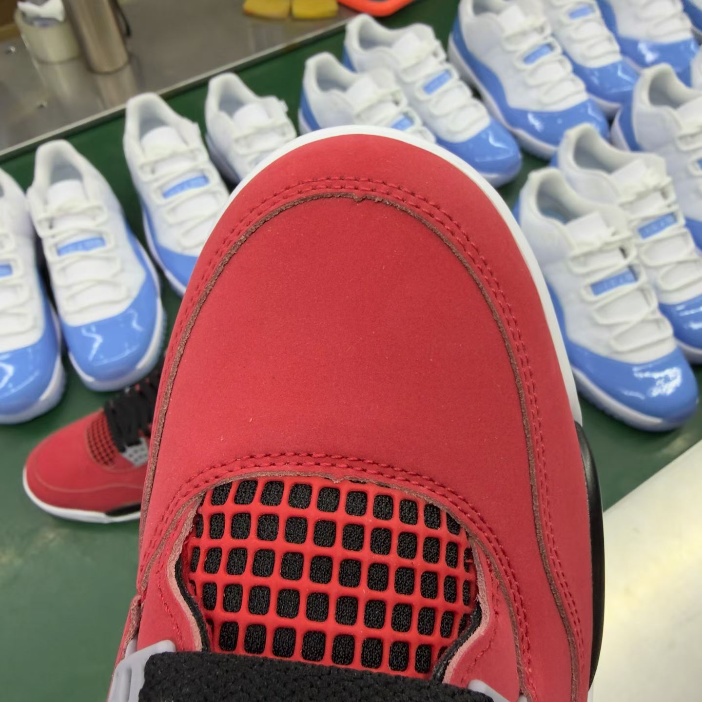 Air Jordan 4